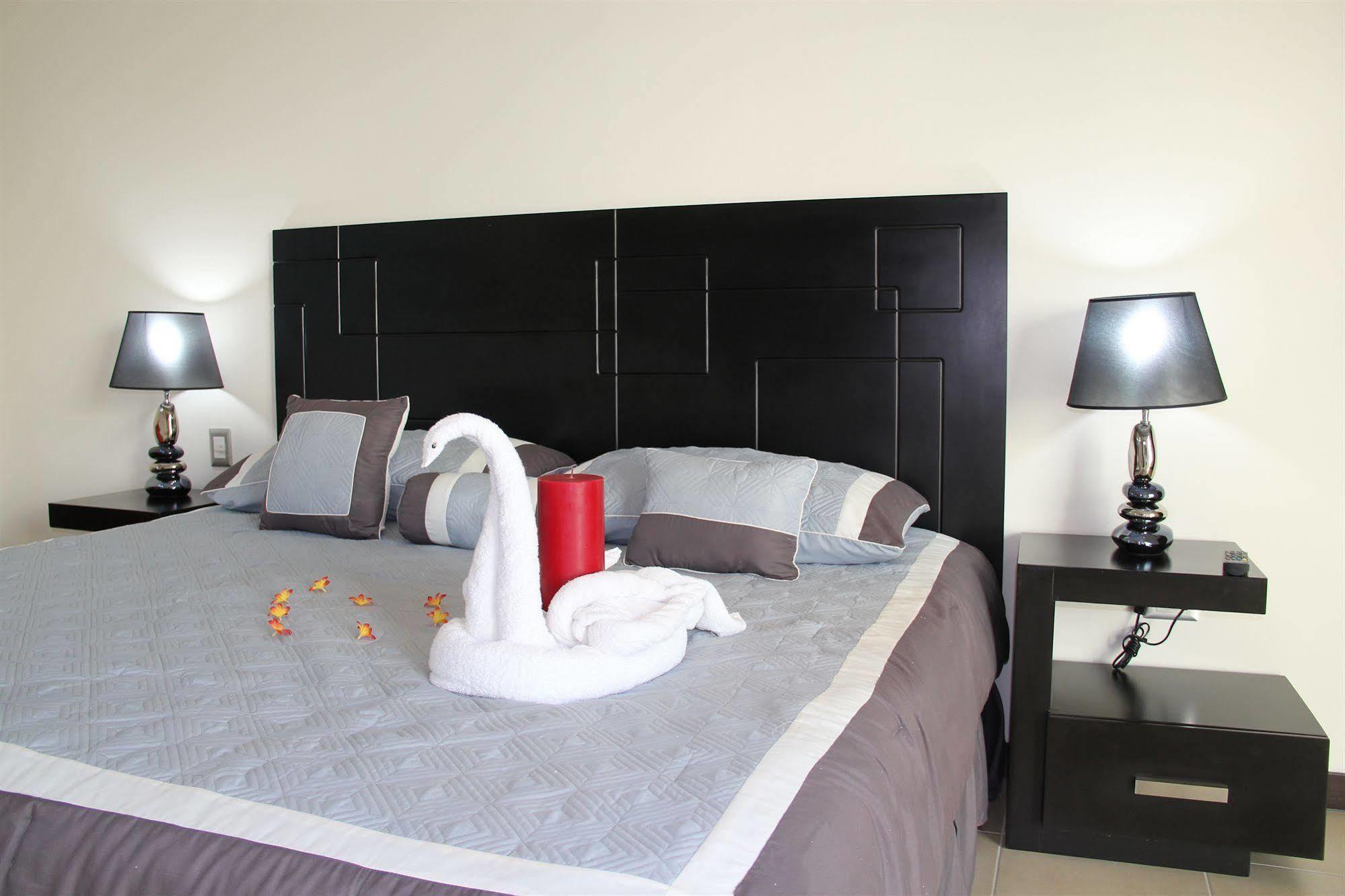 Condoplaza San Pedro Playa del Carmen Exteriér fotografie