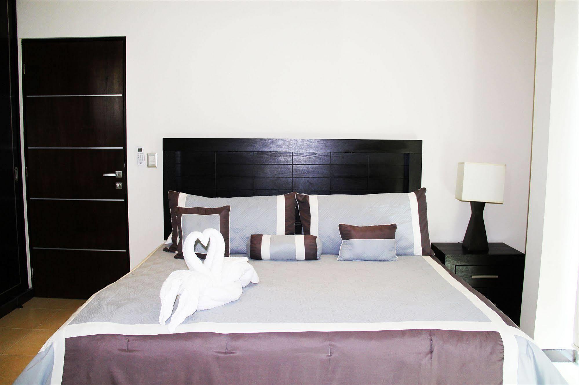 Condoplaza San Pedro Playa del Carmen Exteriér fotografie